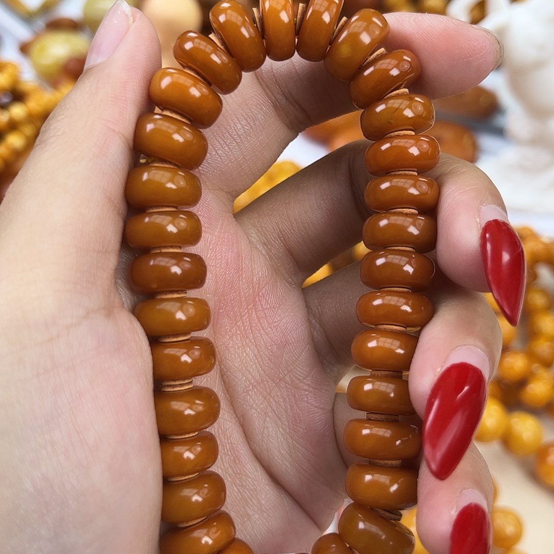 琥珀颈饰未镶嵌蜜蜡