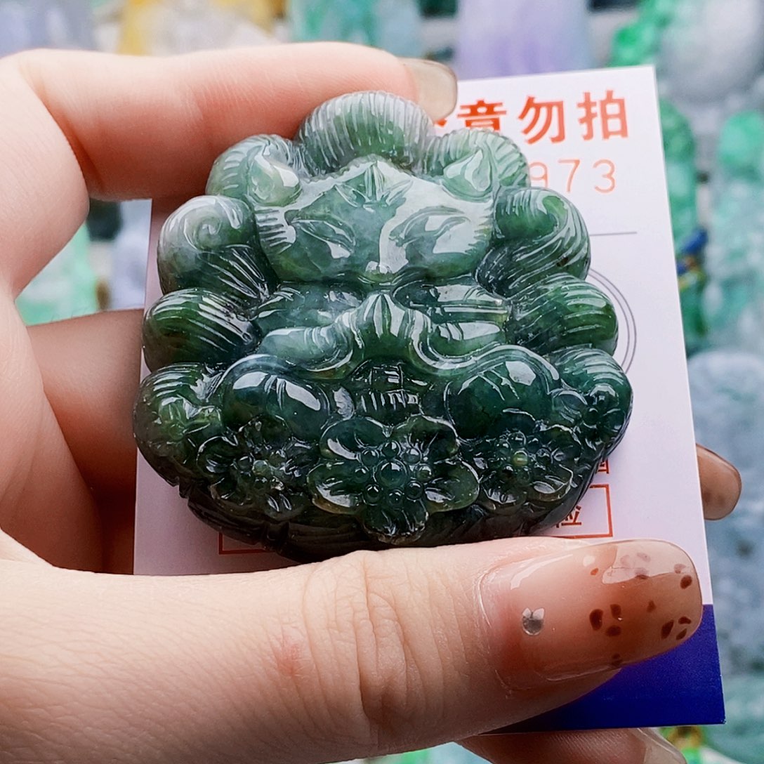 吊坠(不含链)未镶嵌翡翠