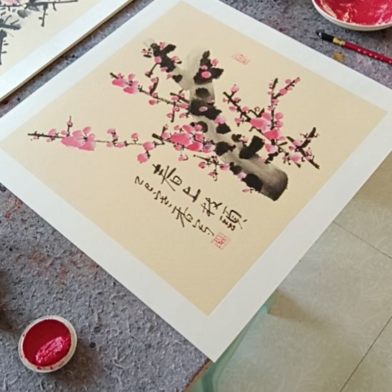 竖款写意画梅花作品一张