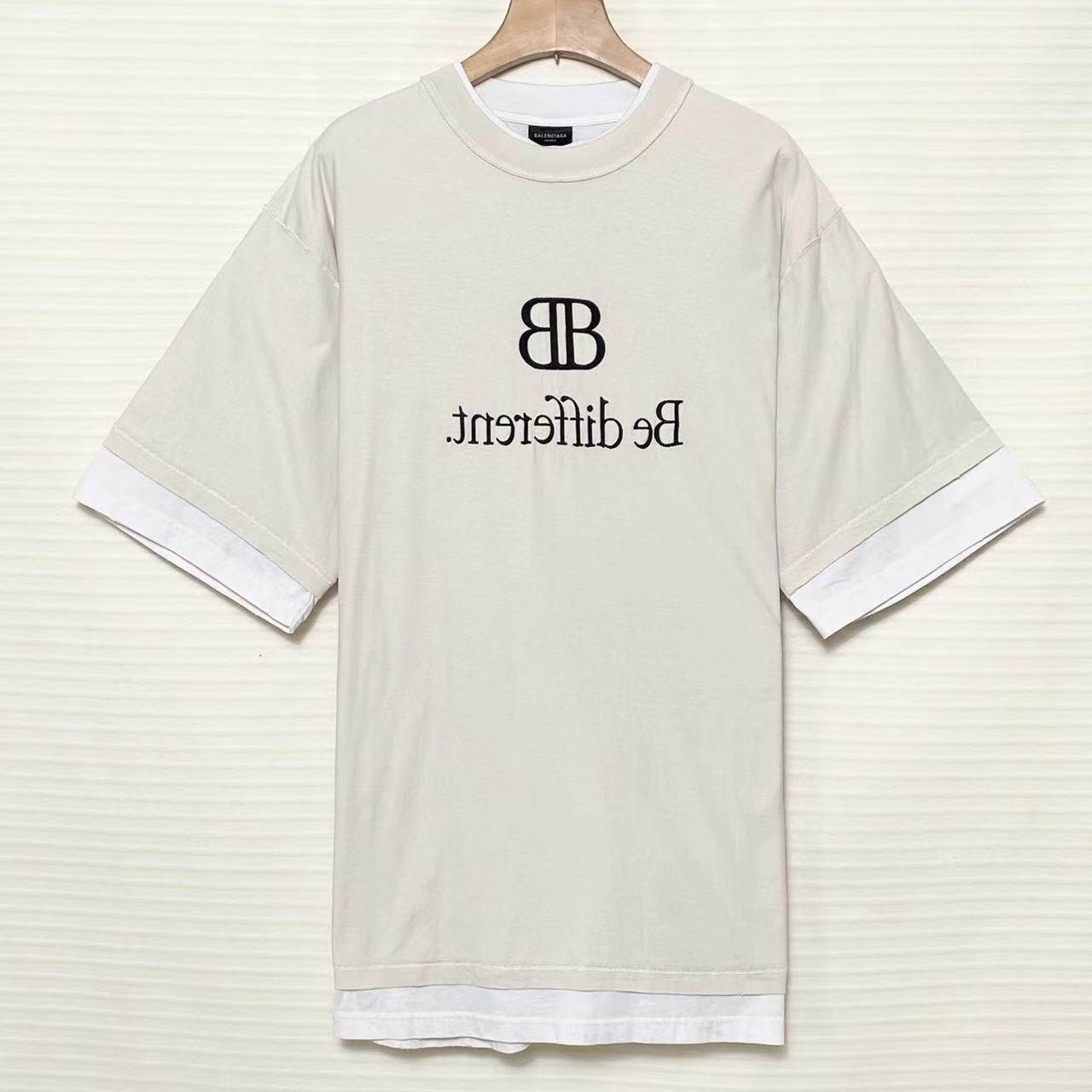 95新 Balenciaga/巴黎世家 时尚 拼接 logo 短袖/4码/XG-Y21042