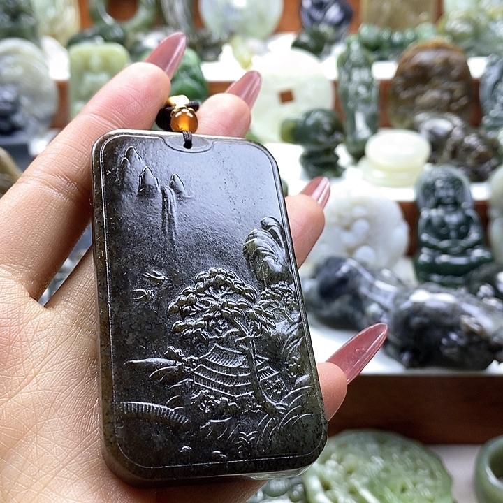 和田玉颈饰未镶嵌