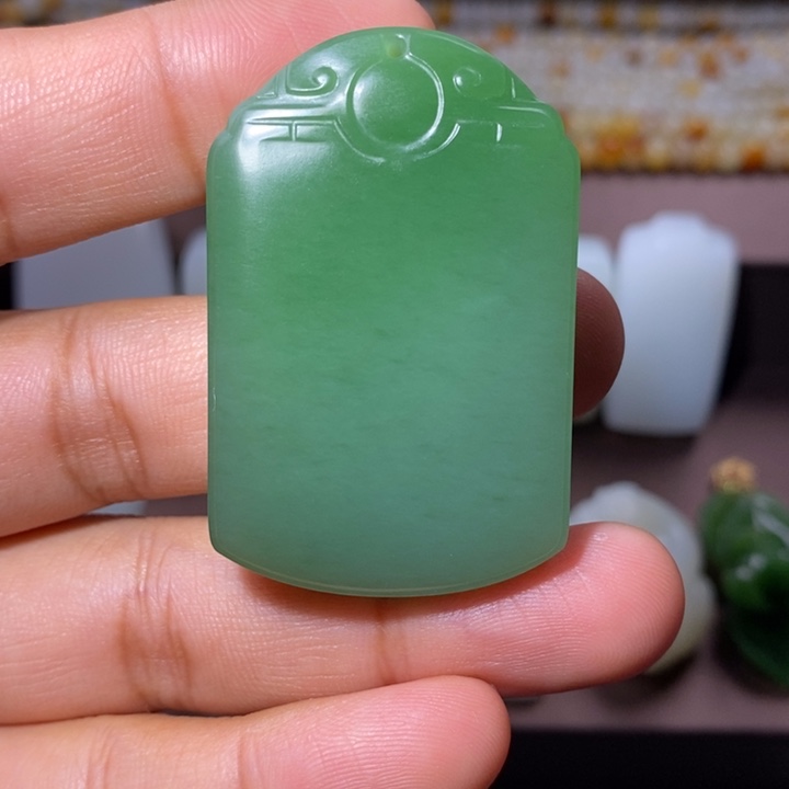 和田玉（碧玉）未镶嵌颈饰