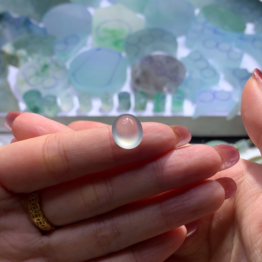 定制翡翠未镶嵌福利