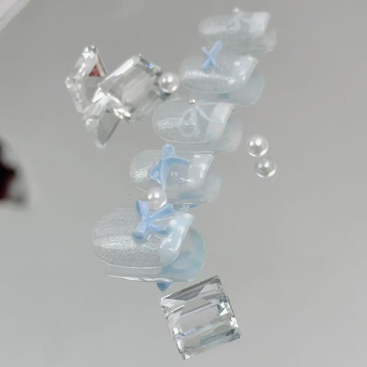 新品【奶蓝泡泡】甜欲baby蓝白跳色法式 波点小灯泡猫眼穿戴甲