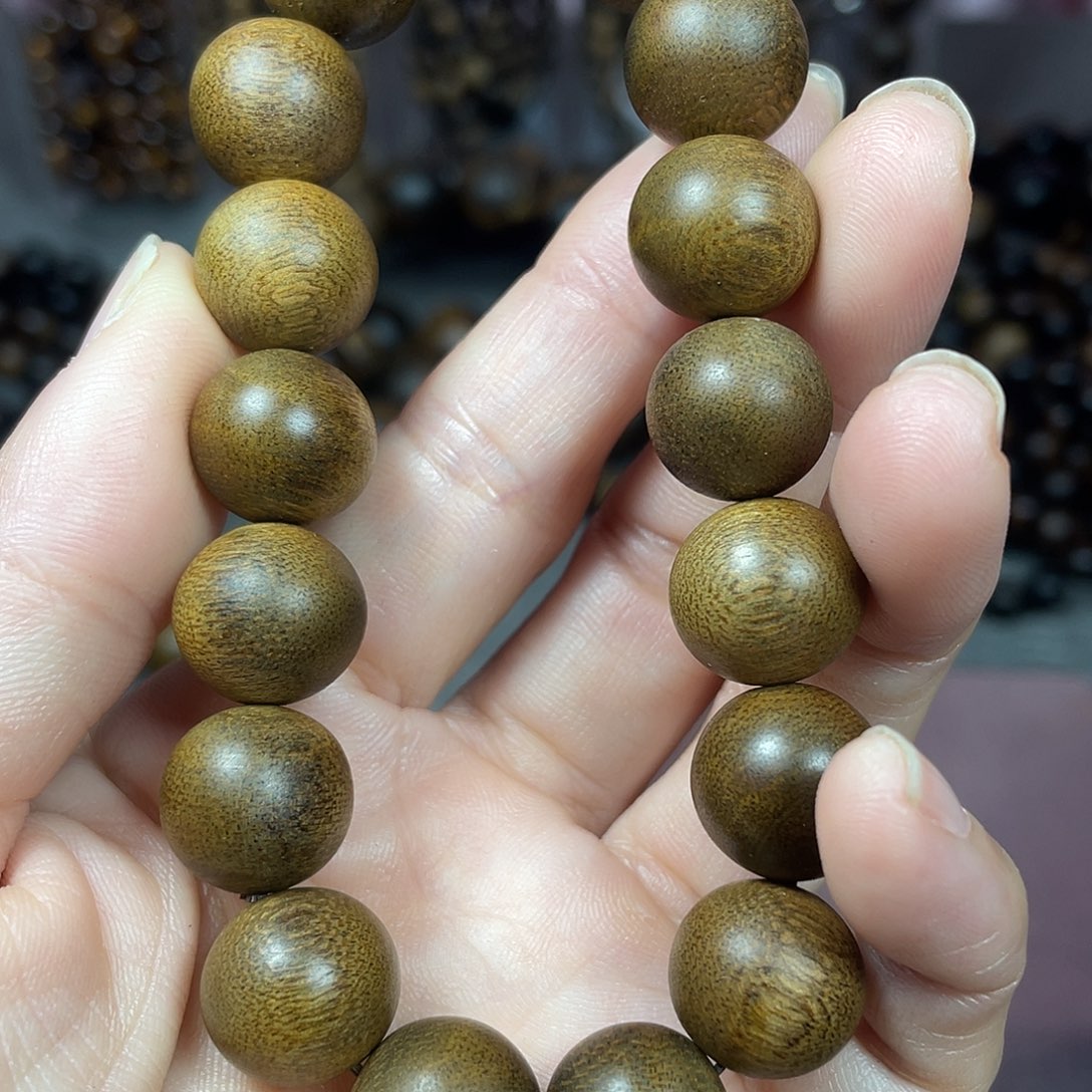 天***情手串沉香芽庄白棋