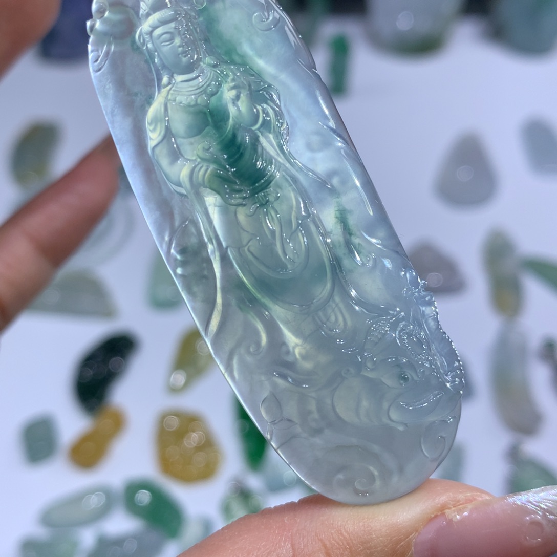 翡翠颈饰未镶嵌普贤
