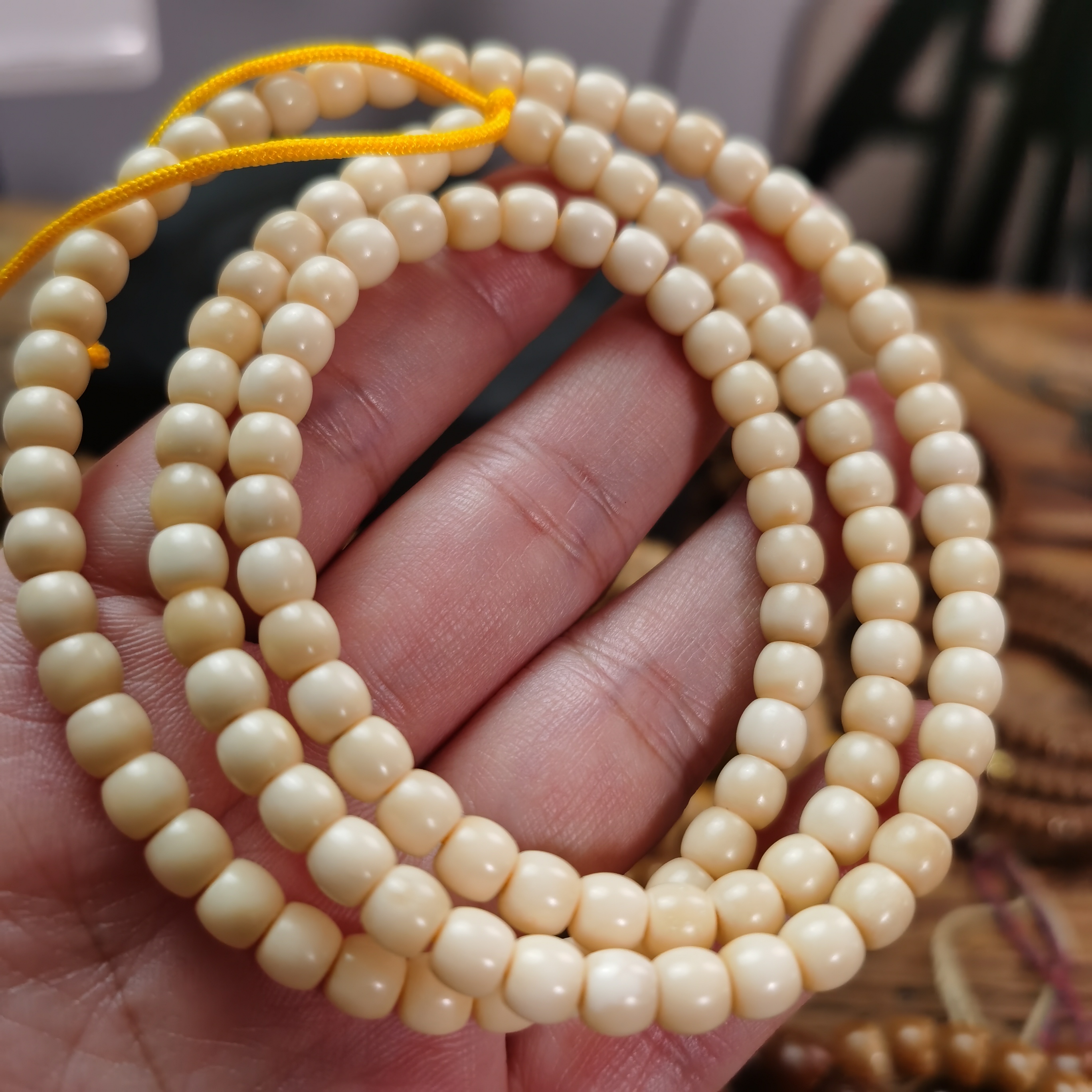 龙脊菩提脖挂108文玩小念珠和数据线差不多粗细多圈手串手持