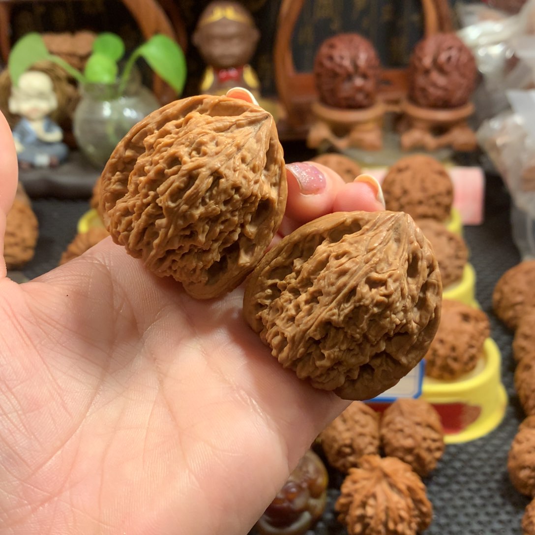 文玩核桃把件老款南疆石