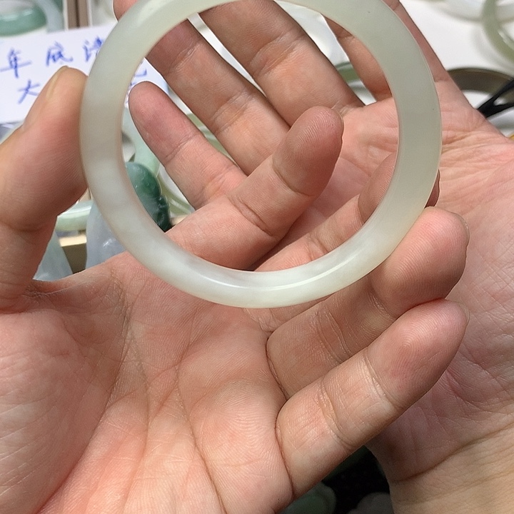 和田玉颈饰未镶嵌53圈