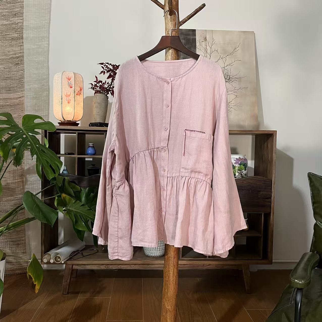 【大梅子推荐】设计款亚麻荷叶边上衣H8223A