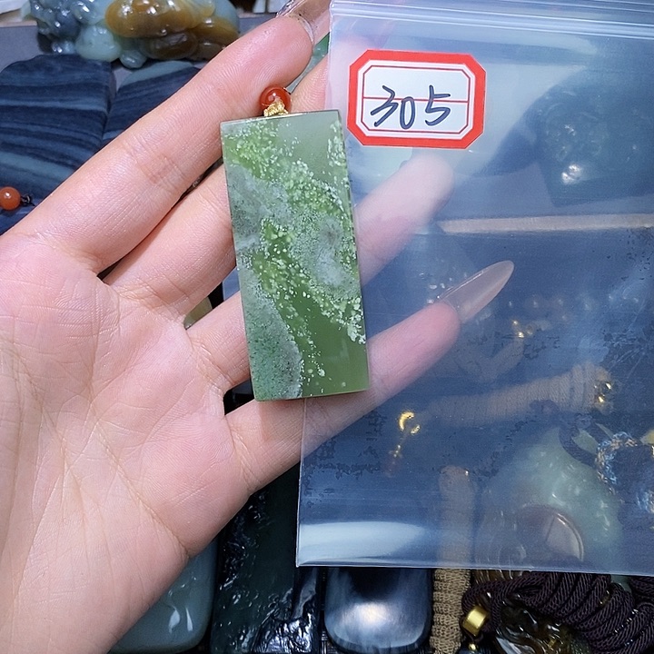 和田玉和田玉边角料随机发未镶嵌