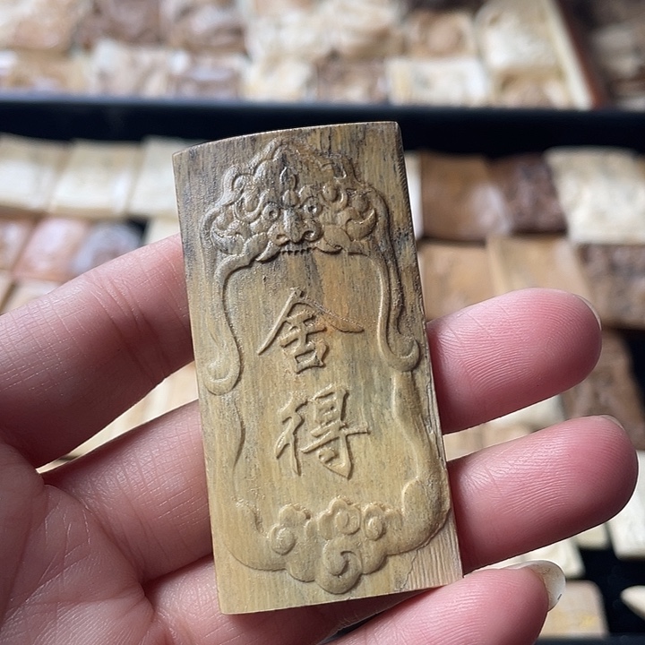 泥塑不打孔联系客服