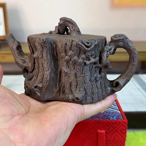 紫砂茶壶红*牛宜兴紫砂工艺美术