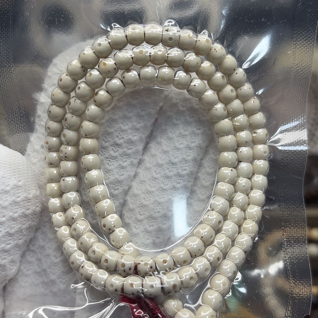 星月菩提吊坠高货同枝石玉瓷白6*5正月大大留白星细