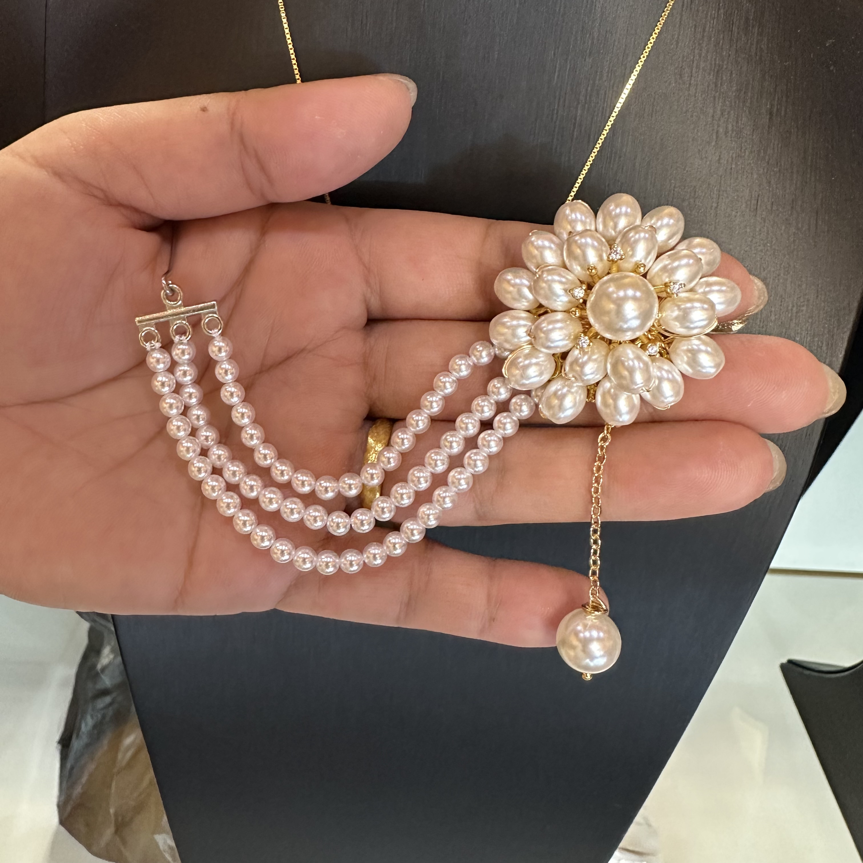 非金属仿水晶胸针 拉优美藏式胸针38