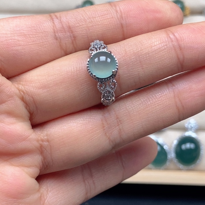 翡翠未镶嵌戒指戒指