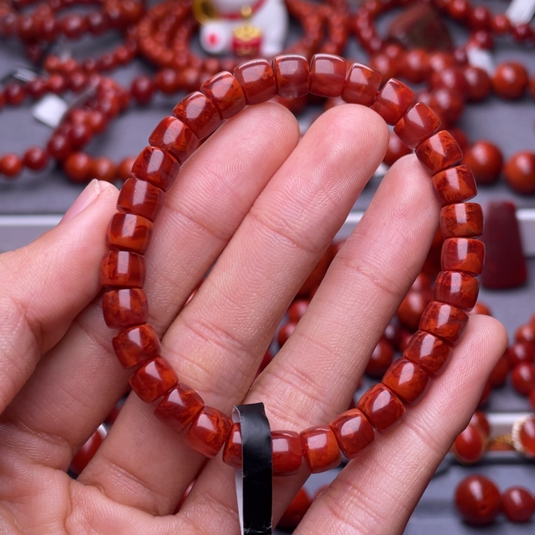 南红玛瑙未镶嵌其他天然原矿）7mm瓦西玫瑰红妖火焰直切手串
