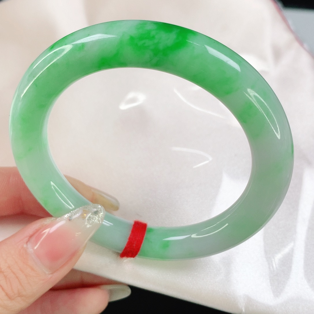 翡翠手镯未镶嵌5117翡翠