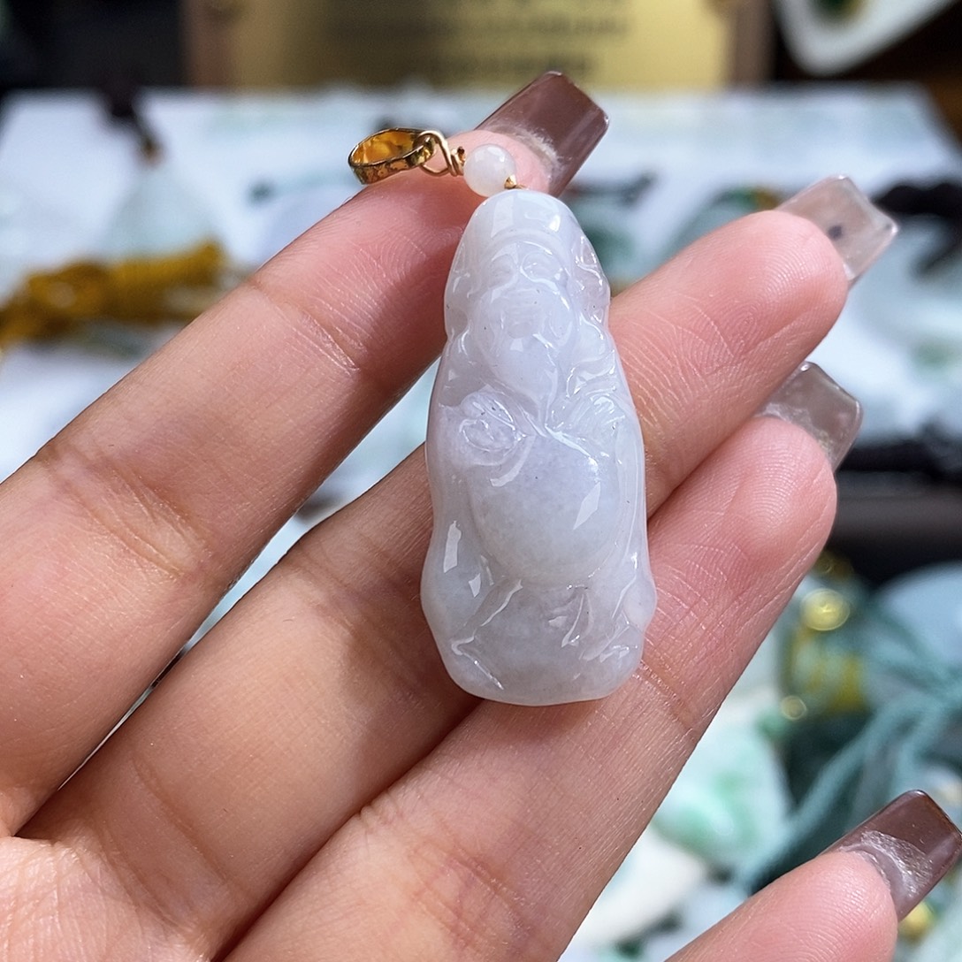 翡翠未镶嵌颈饰7589