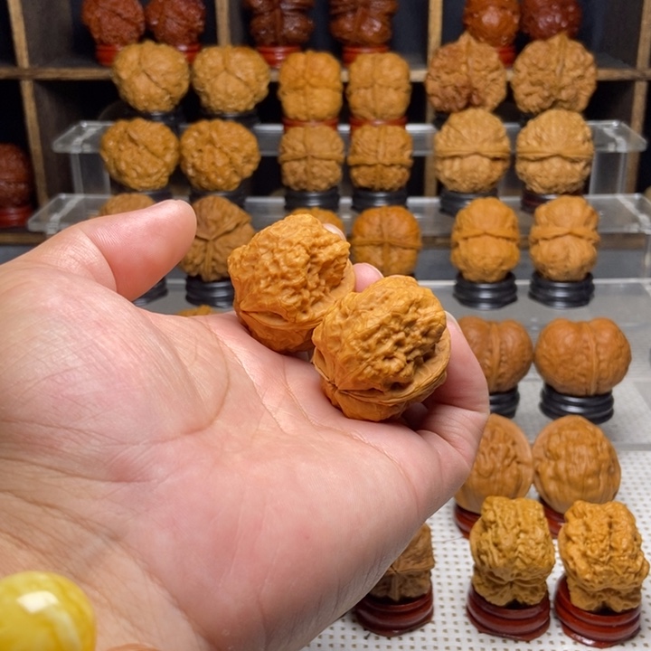 大****文玩核桃吊坠1至尊蟾王