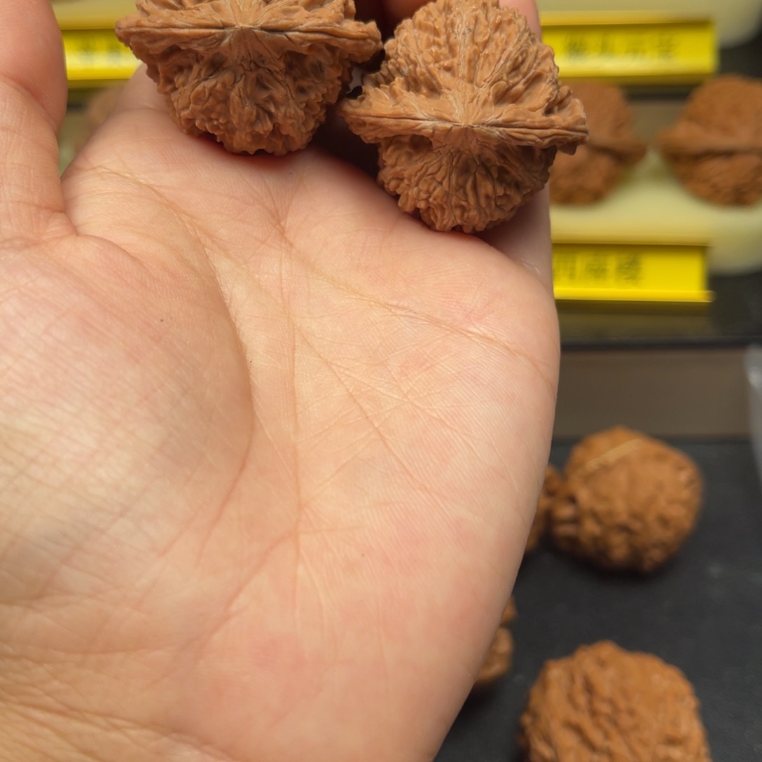 不***人吊坠文玩核桃满天星37