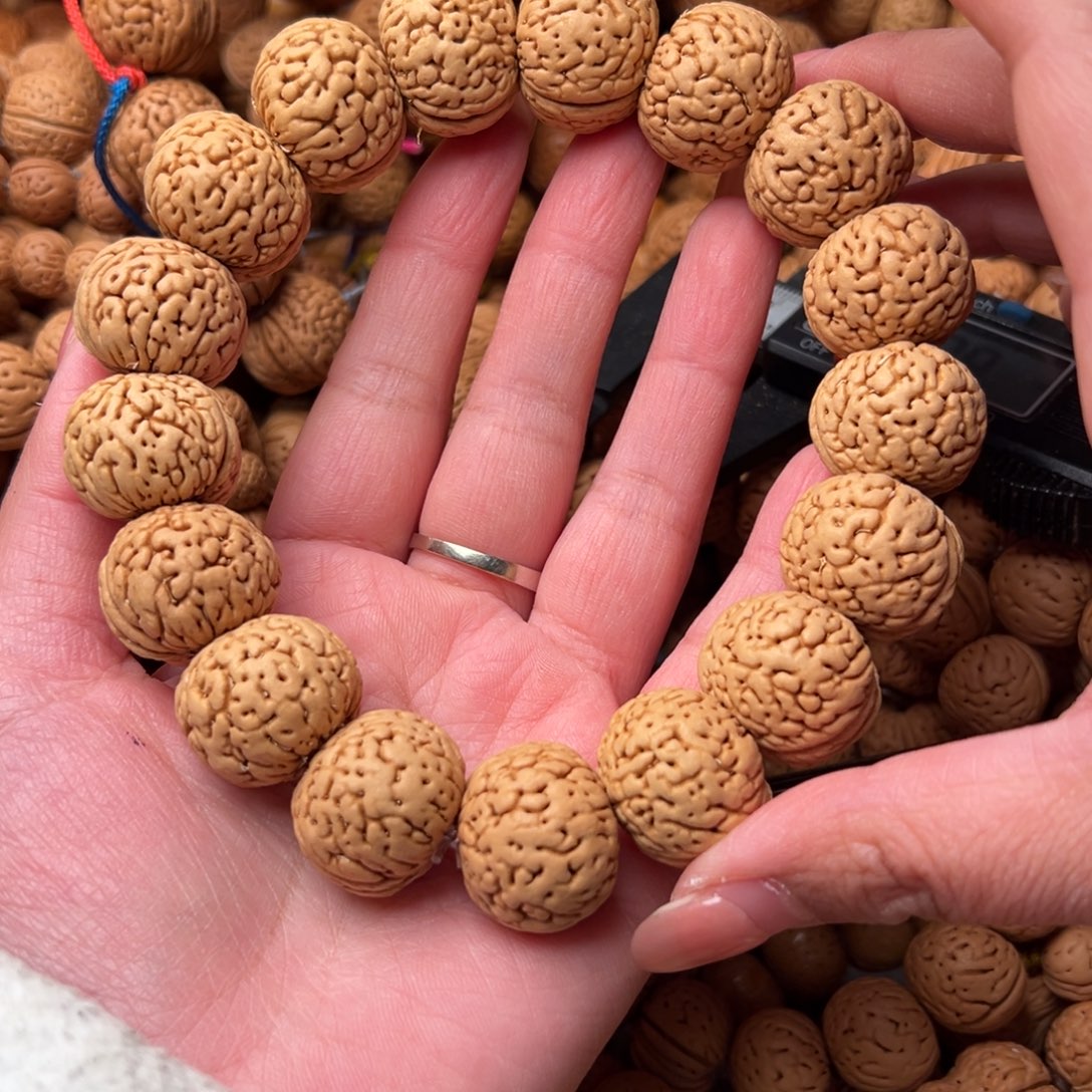 ****21尺寸苹果圆桃核手串