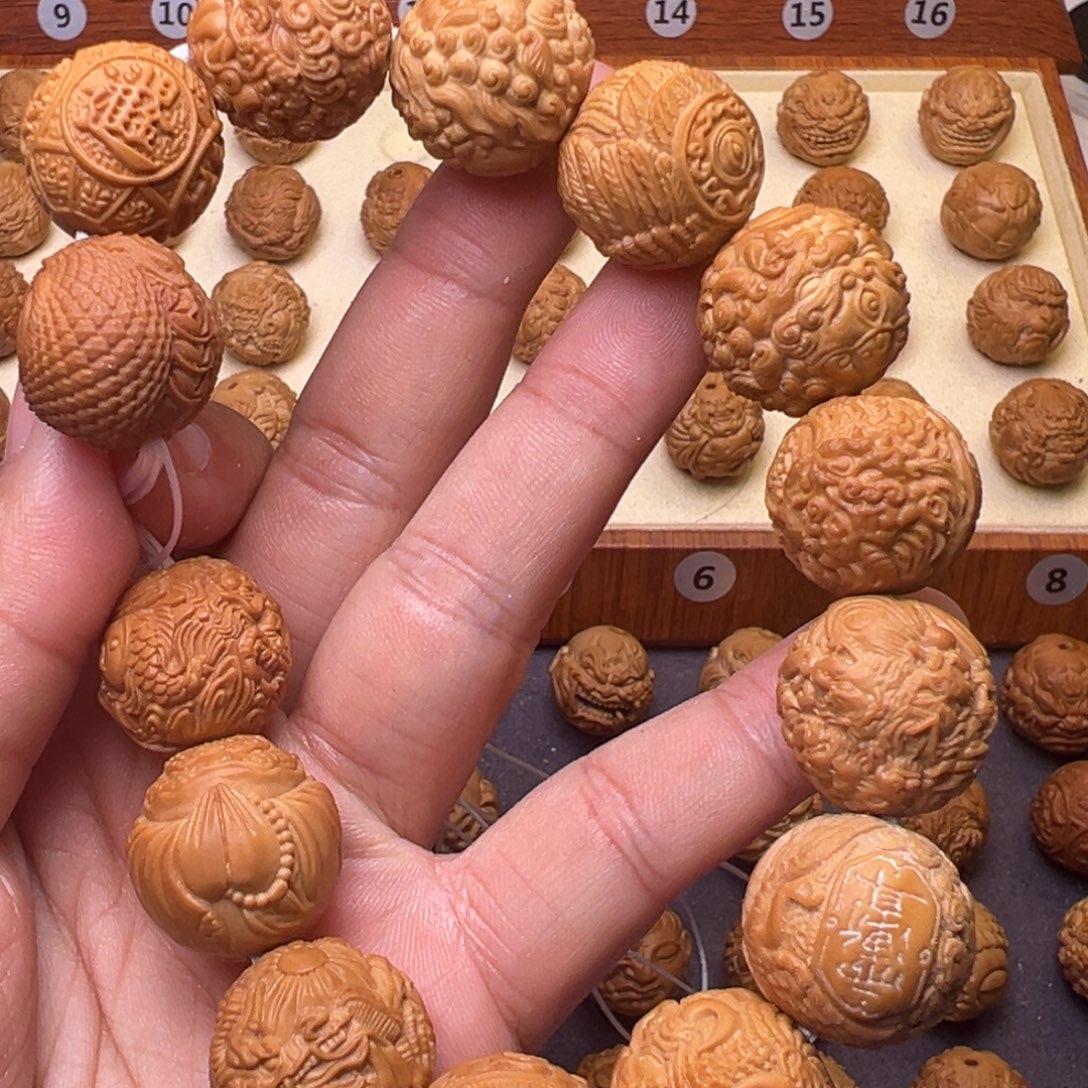 桃木18左右猴头核桃满贯手串