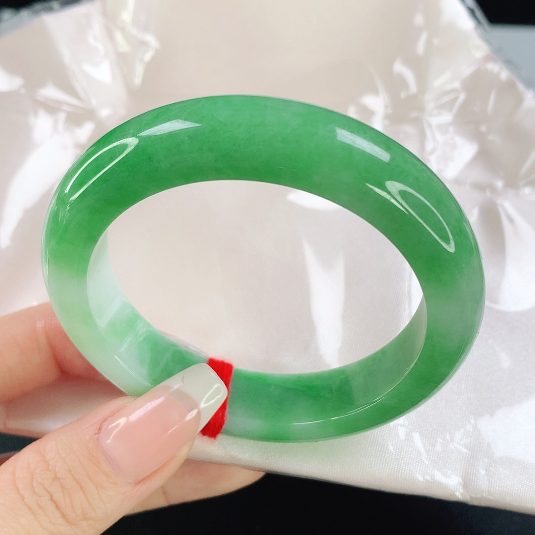 翡翠手镯未镶嵌4906翡翠