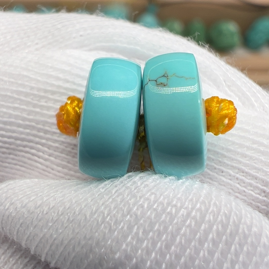 绿松石配饰未镶嵌