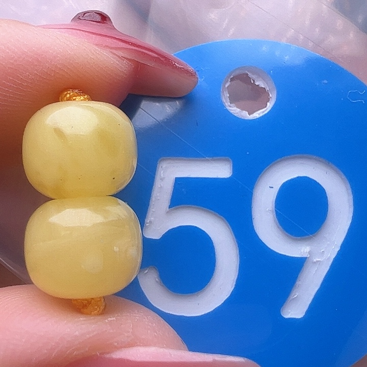 蜜蜡裸石未镶嵌微瑕 9.2mm 老型