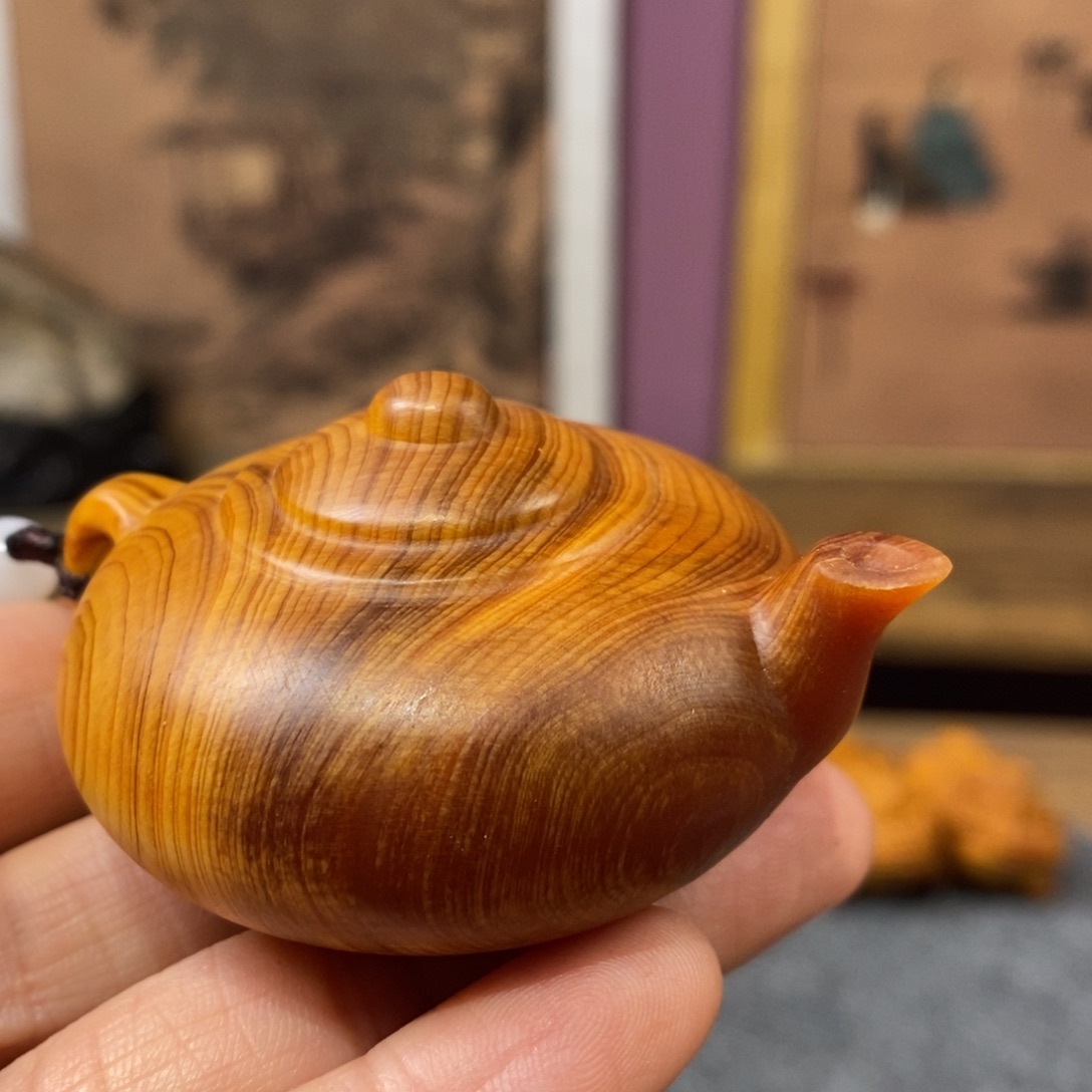 柏木（崖柏）崖柏。 