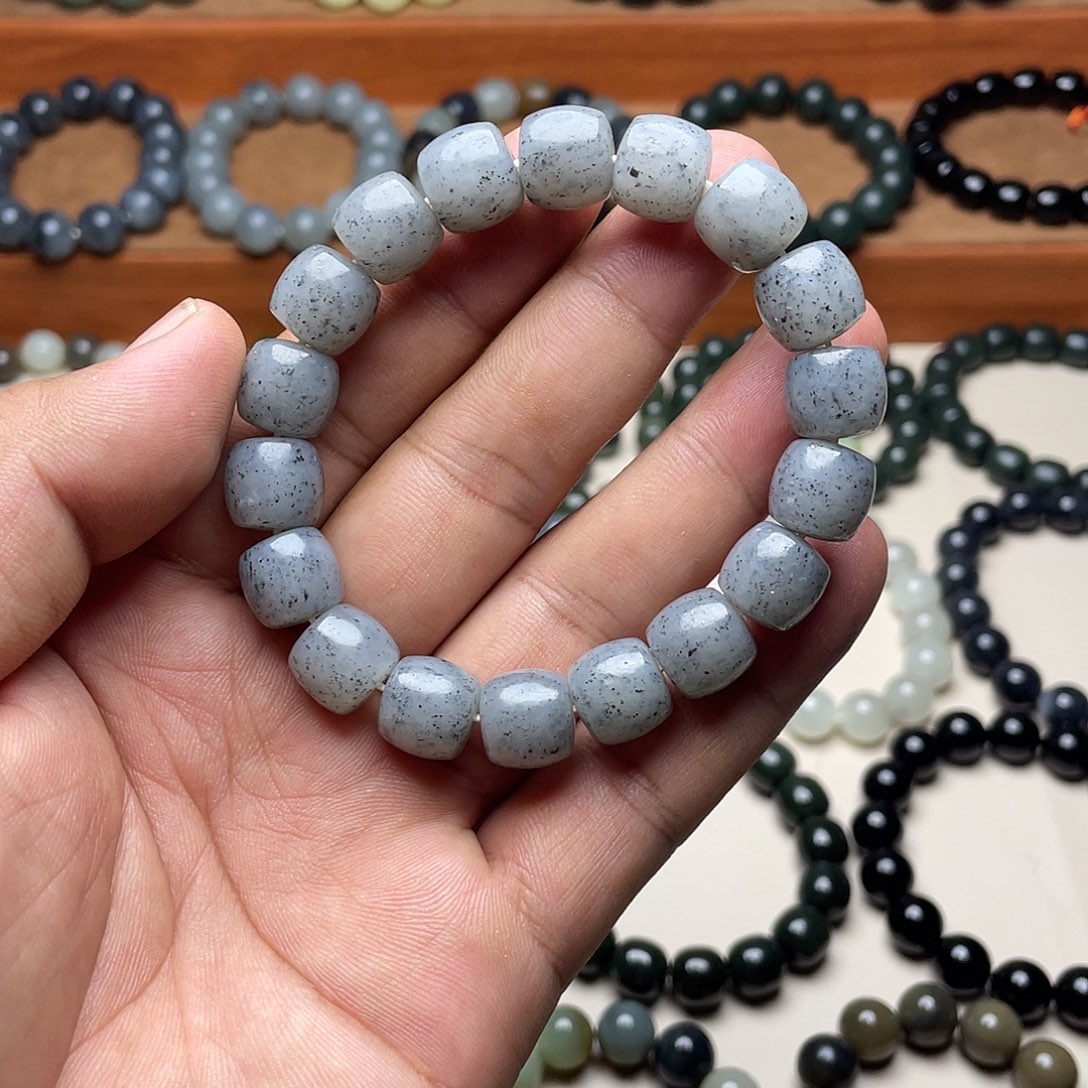 未镶嵌手串和田玉