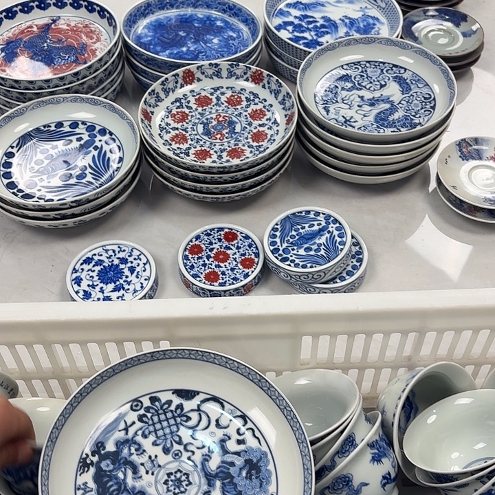 瓷片青花狮子大胡乘景德镇