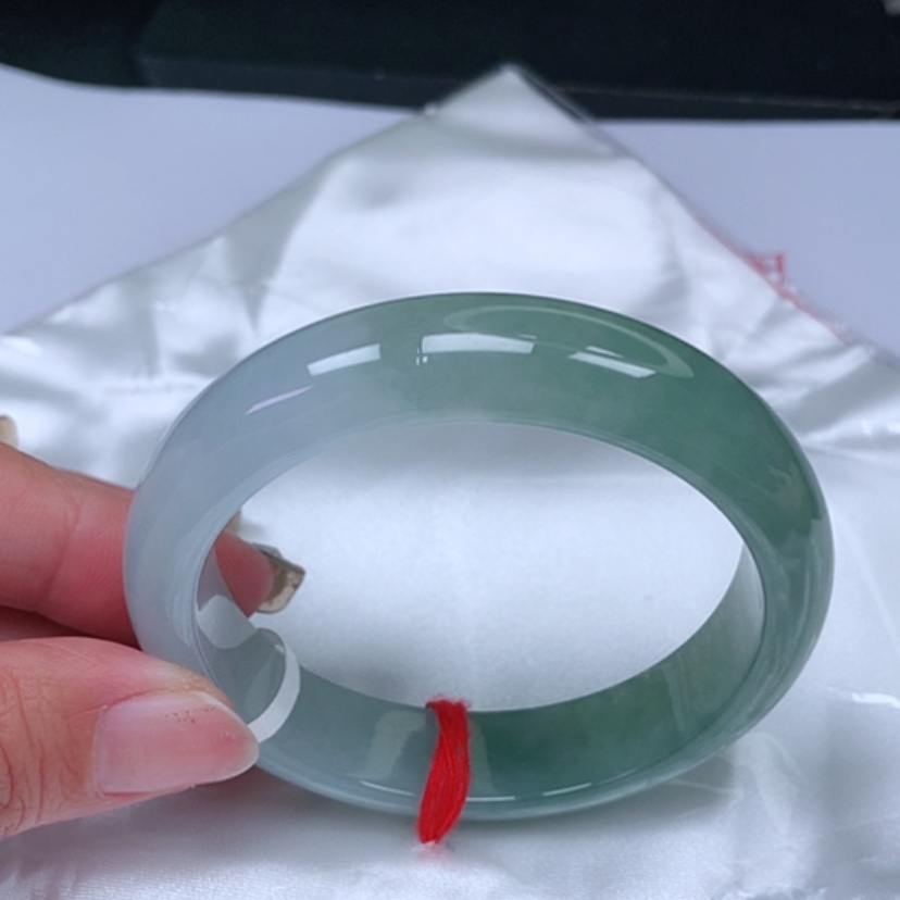 【闪购商品】翡翠手镯未镶嵌，