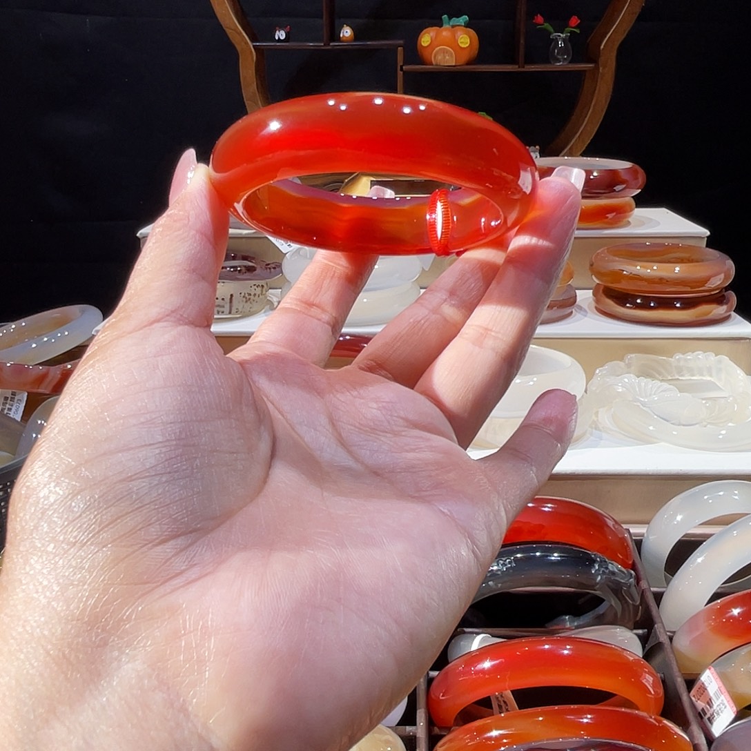 玛瑙/玉髓未镶嵌手镯