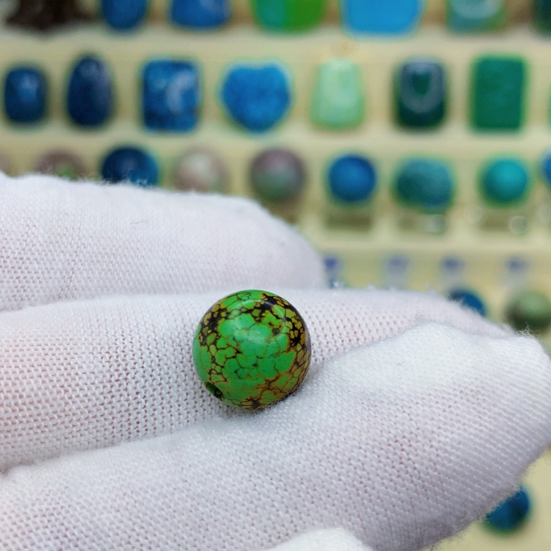 绿松石绿松石未镶嵌