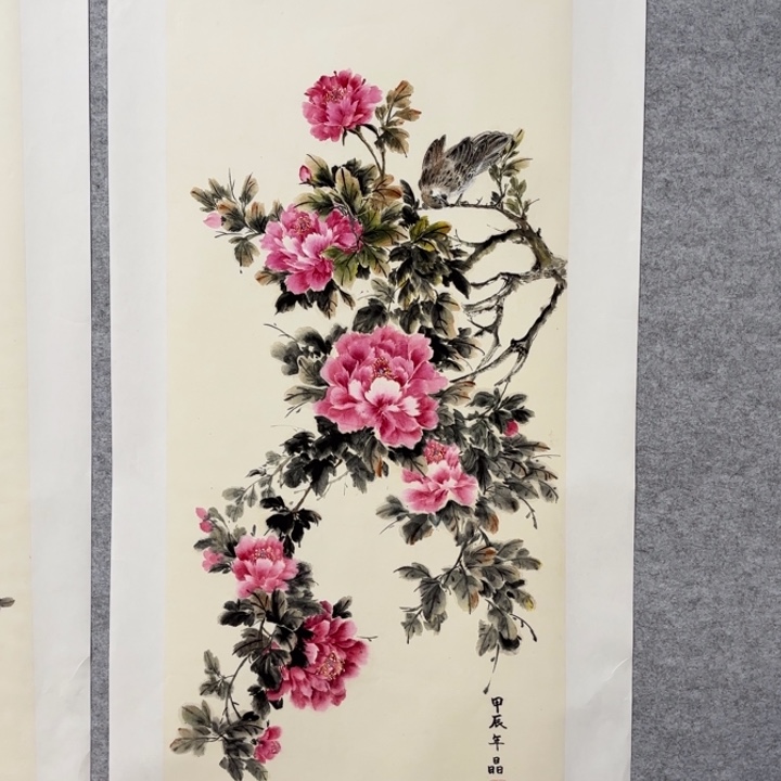 国画花鸟的翅膀和翅膀是一样长