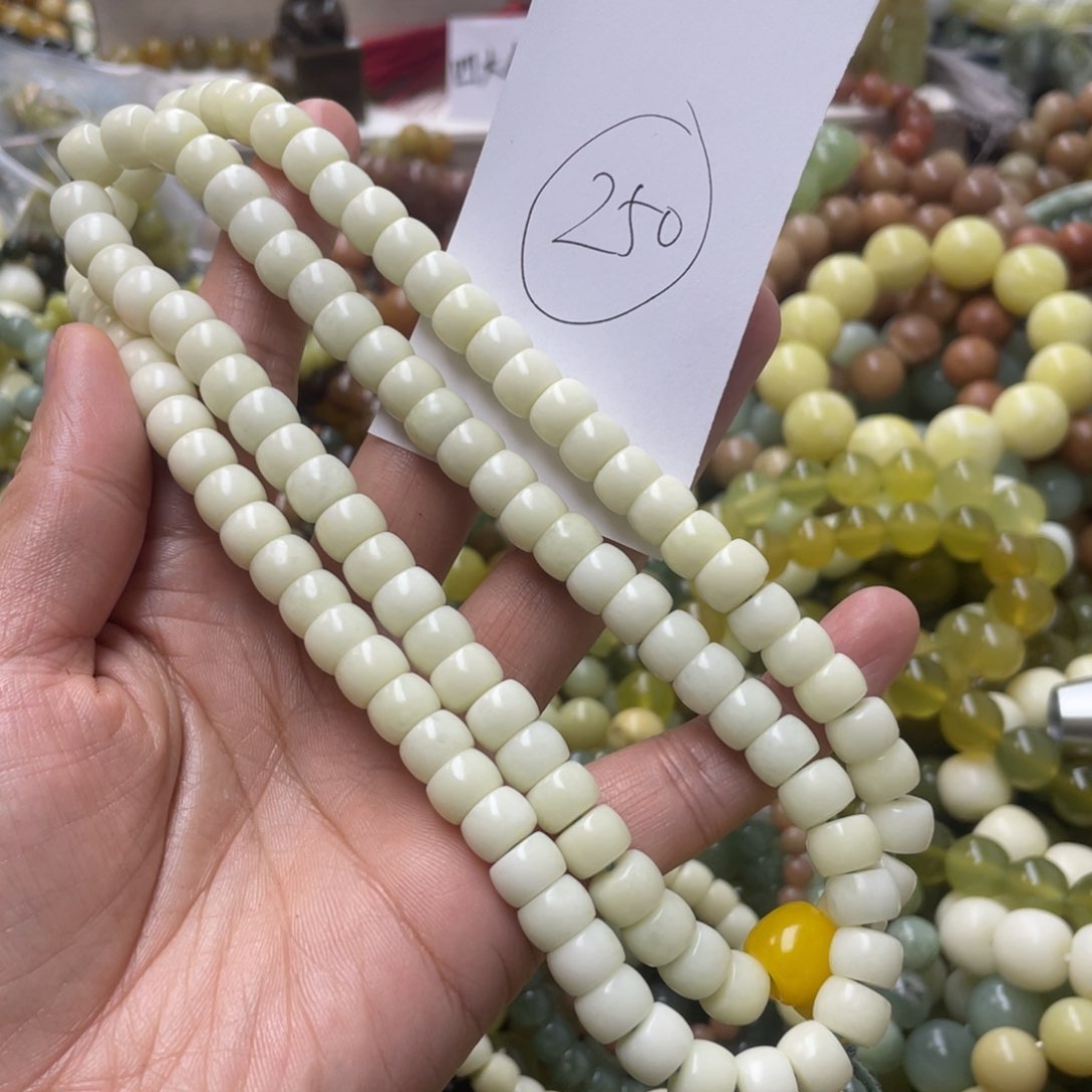 蛇纹石玉手链未镶嵌