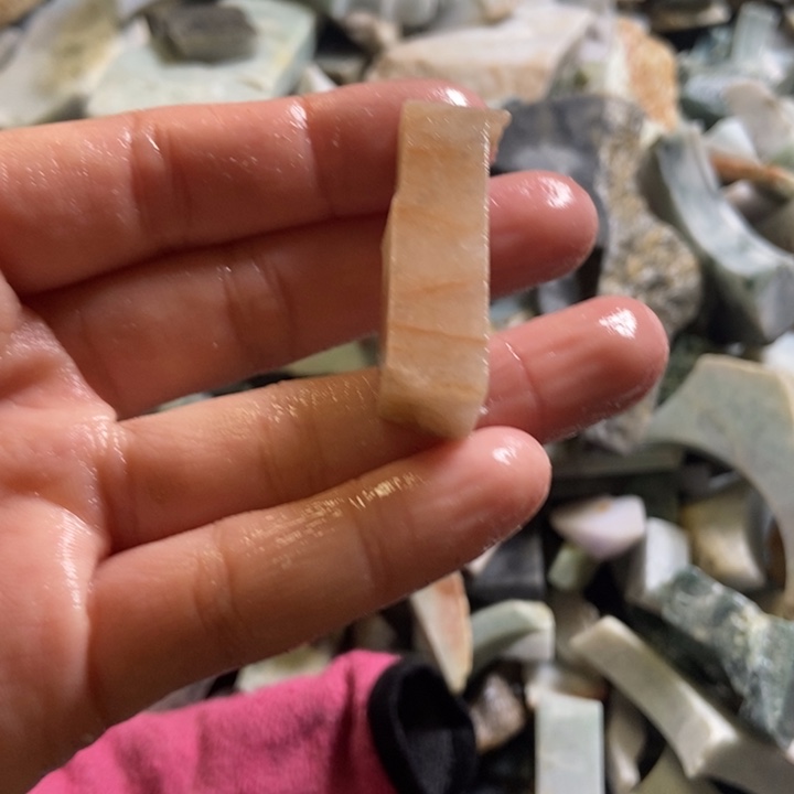 翡翠颈饰未镶嵌天然翡翠