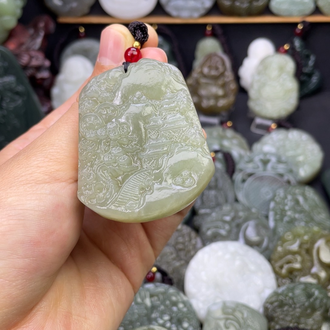 和田玉颈饰未镶嵌