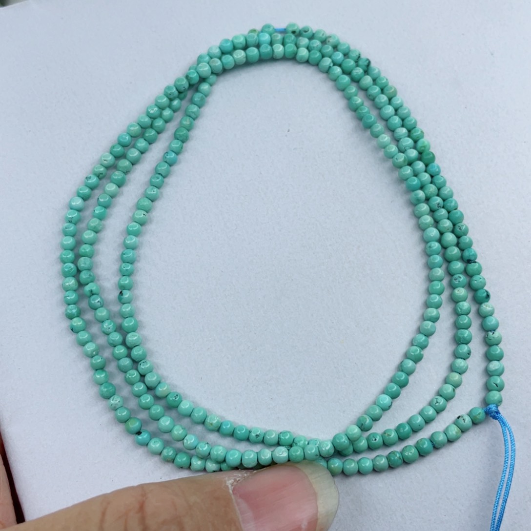 绿松石颈饰未镶嵌