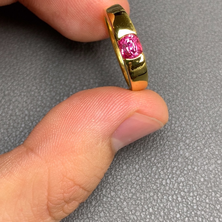 颈饰尖晶石14K金镶嵌70分缅甸热粉尖晶