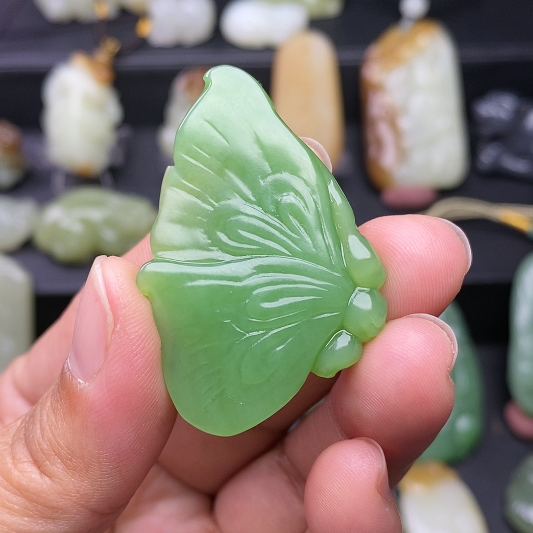 用***2和田玉（碧玉）未镶嵌挂件