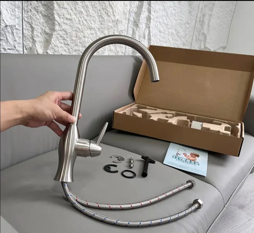 防溅旋转拉丝亮面无铅不锈钢单口厨房水槽冷热水龙头