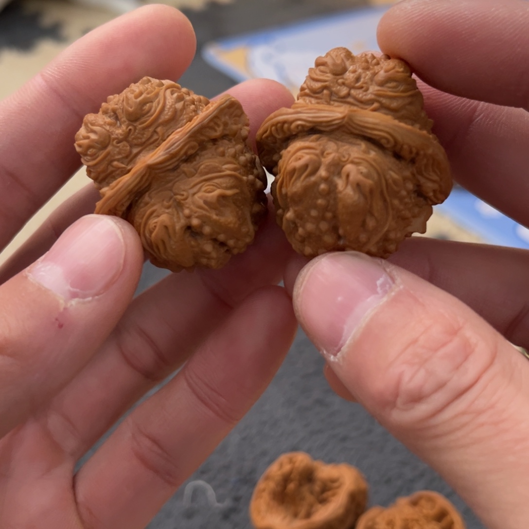 拉***仙猴头核桃吊坠雕刻金蟾全品无瑕无药纯手工