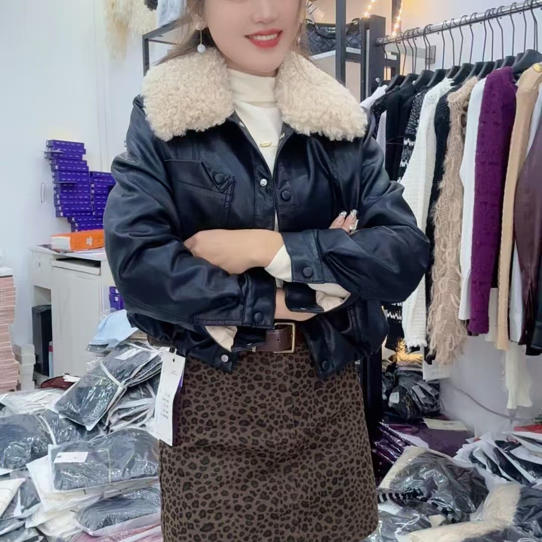 8861皮衣外套女加厚今年流行爆款洋气高级感小个子短款皮夹克