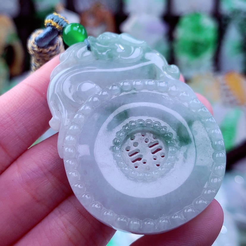 【闪购商品】翡翠颈饰未镶嵌天然