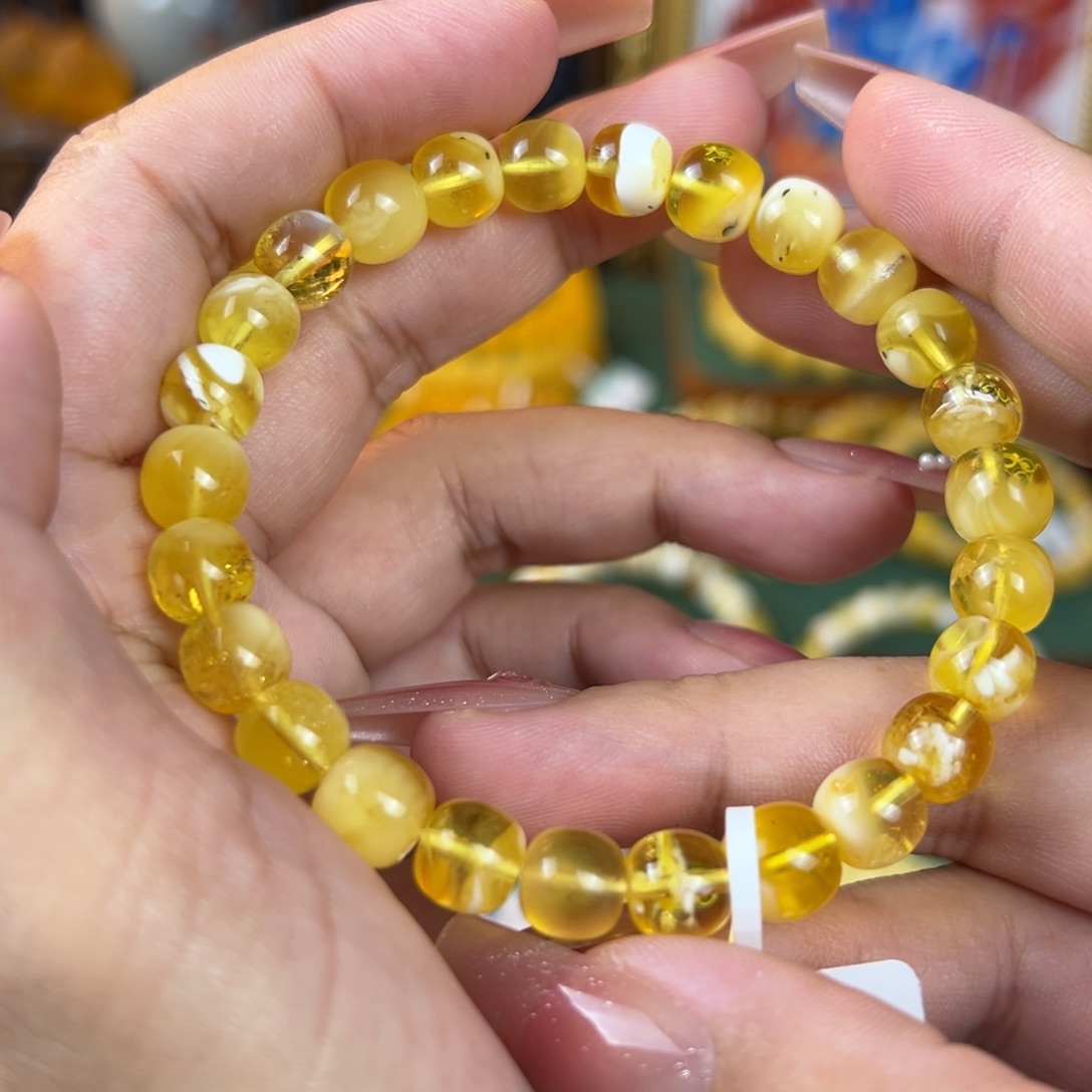 未镶嵌琥珀珠宝奇石