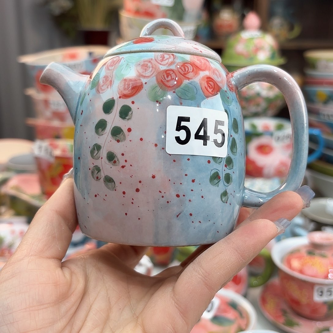 瓷片这一个是一家集