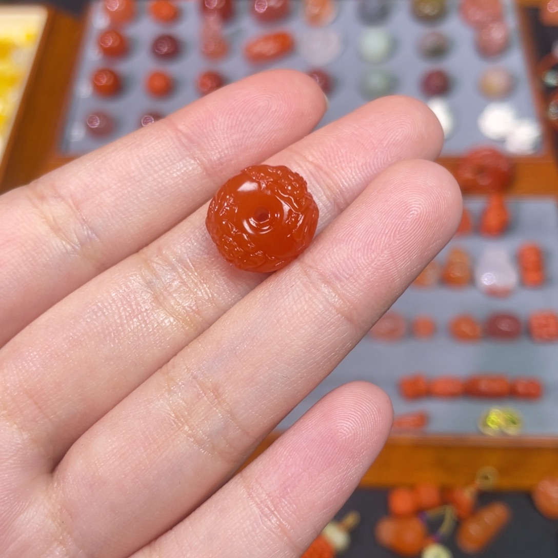 草***静南红玛瑙未镶嵌莲花平安扣